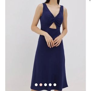 Love Bonito NWT Korra Padded Knot Twist Dress Navy Blue Size Medium
